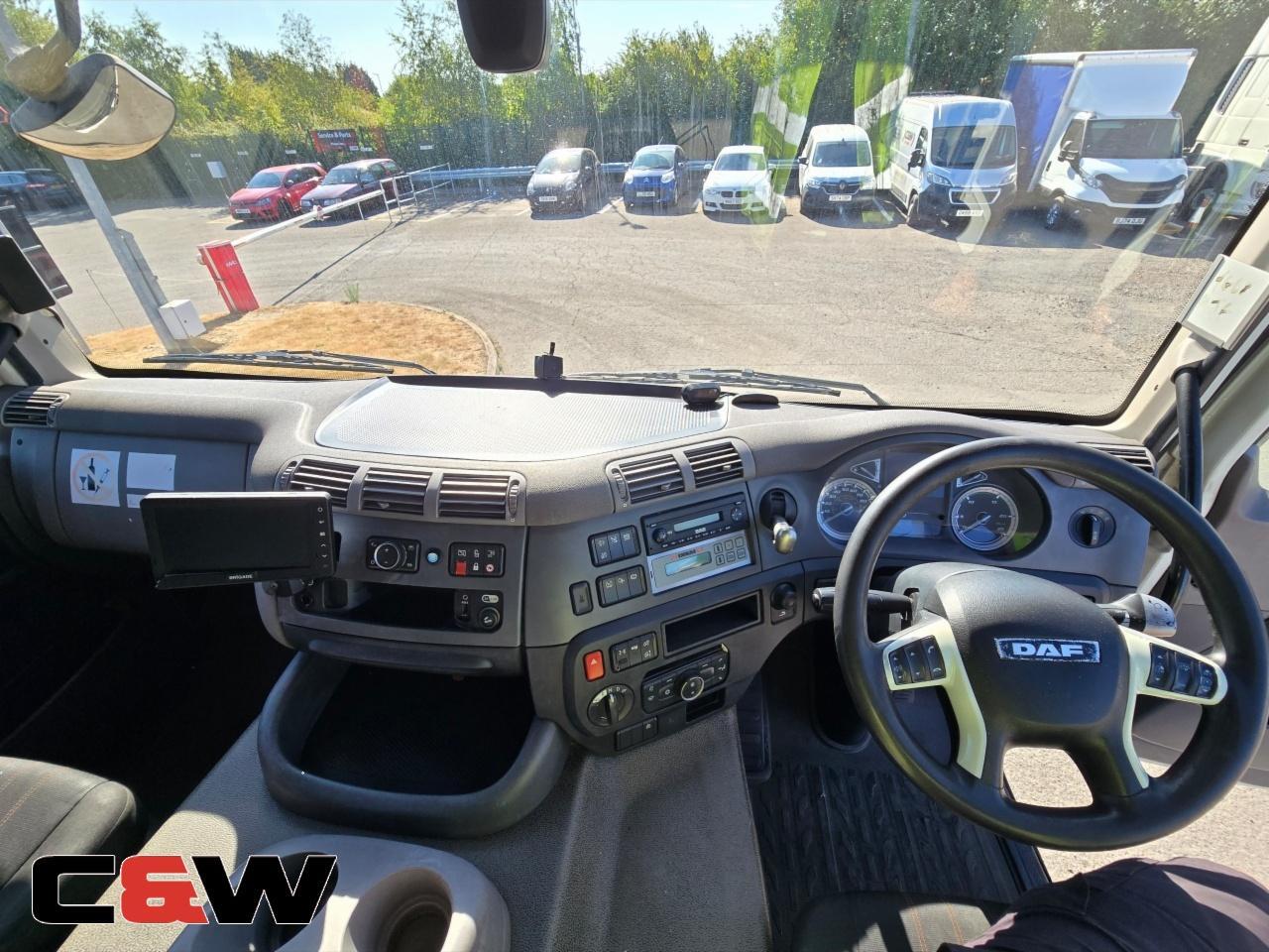 Vehicle image 21